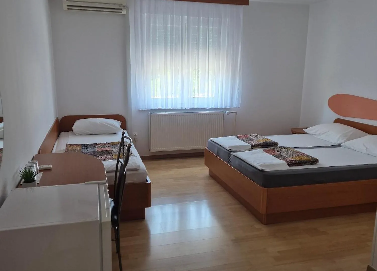 Guesthouse Koprivec Ljubljana 2*,