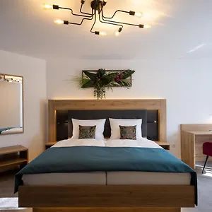Bed & Breakfast - Homburg Am Main 